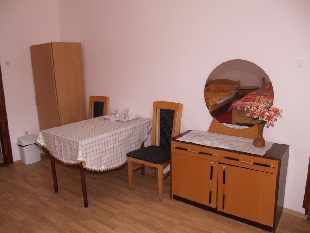 Rooms Zigic Korenica Zewnętrze zdjęcie